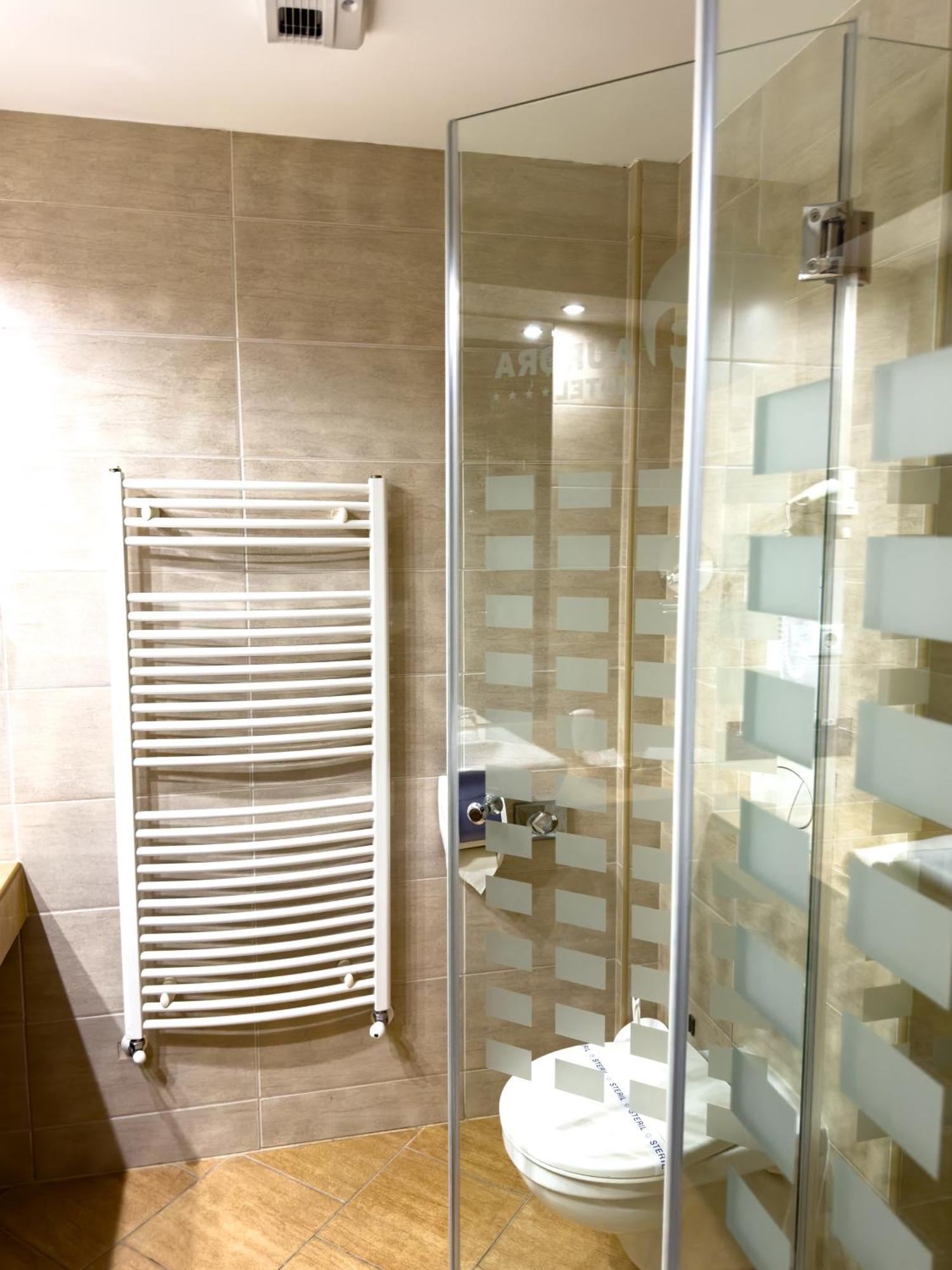 Hotel Aurora มิชโคลซ์ ภายนอก รูปภาพ